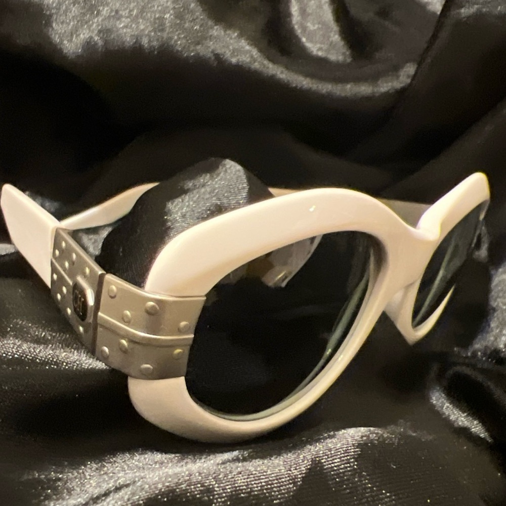 Vintage retro Carolina Herrera CH – 101 white frames with silver trim